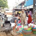SATPOL PP KOTA MEDAN TERTIBKAN PKL DI SEJUMLAH PASAR TUMPAH, WUJUDKAN KOTA YANG LEBIH TERTATA