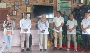 NATAL DAN TAHUN BARU PENUH MAKNA, BUNDA YIN DAN PEJABAT GERINDRA SAMBANGI PUSAT REHAB HARAPAN JAYA