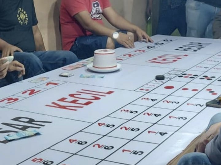 Ketua BPD Desa Perbesi “Mada” Diduga Terlibat Judi Dadu Kopiok, Diduga Berlindung di Balik Nama Karang Taruna, Deempatbelas.com