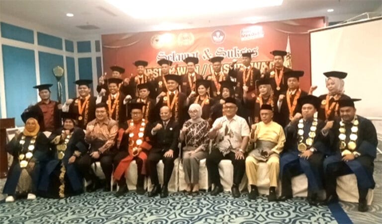 IMG-20260210-WA0025 STIH Asy-Syafi’iyah Gelar Wisuda Sarjana Hukum, Deempatbelas.com