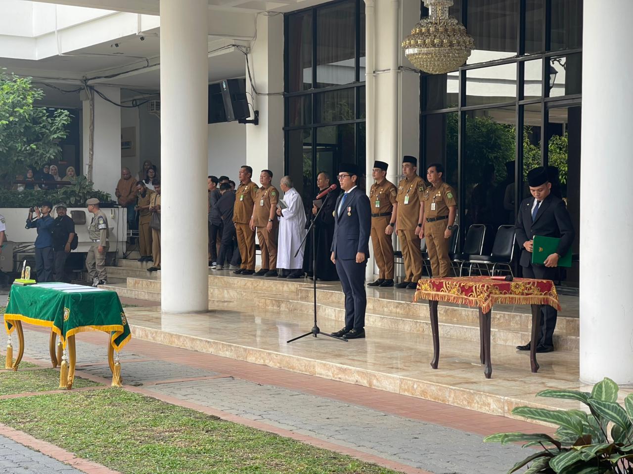 Walikota Medan Rico Waas Lantik Sejumlah Pejabat Manajerial, Debby Fauziah Jabat Kabid Koperasi UMKM, Deempatbelas.com