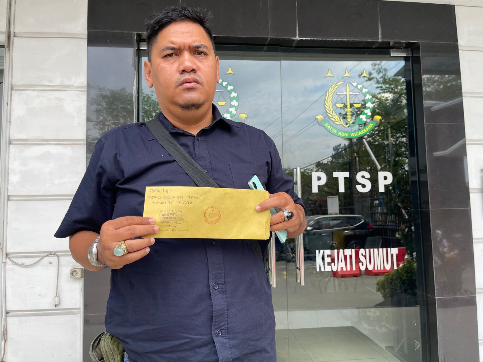 Ketua FPAN Laporkan Oknum Jaksa &lsquo;Koboy&rsquo; ke Kejatisu, Diduga Ancam Security dengan Senjata Api, Deempatbelas.com