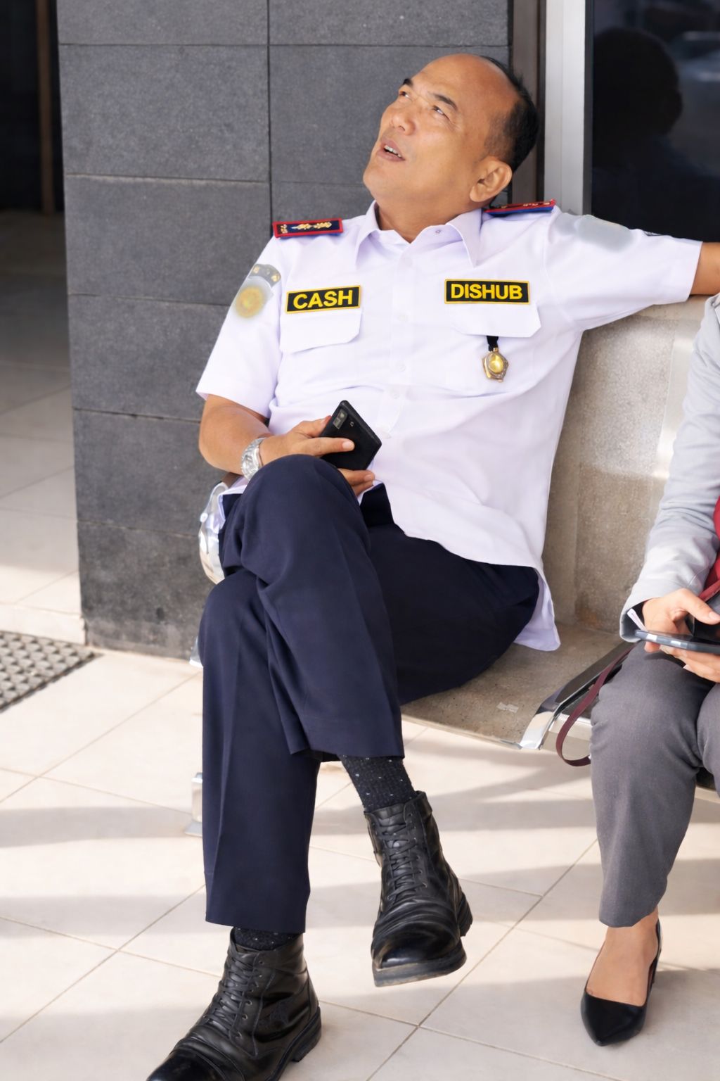 Penindakan Parkir Tebang Pilih, Kabid Parkir Pemko Medan Acuhkan Aduan Warga :”Kok Kau Yang Ngatur Aku !”, Deempatbelas.com