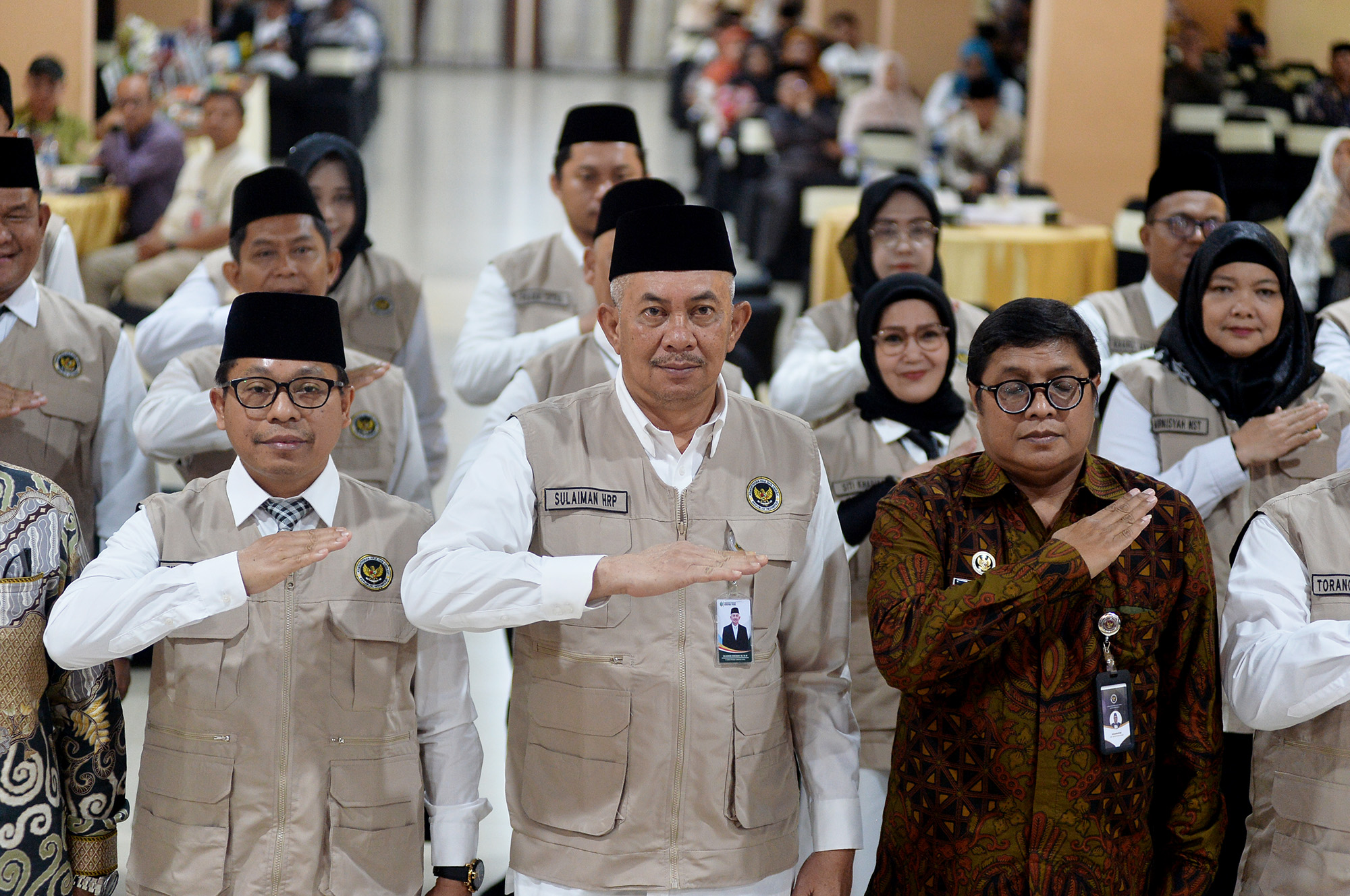 Menteri Haji dan Umrah Lantik Pj Sekdaprov Sumut Jadi Koordinator PPIH Embarkasi Medan, Deempatbelas.com