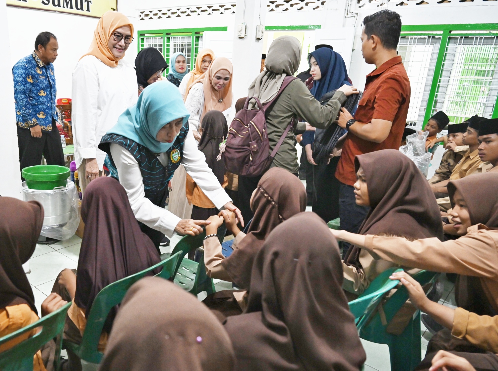 Sambut HKG 2026, PKK Sumut Berbagi Kasih dengan Anak Panti di Binjai, Deempatbelas.com