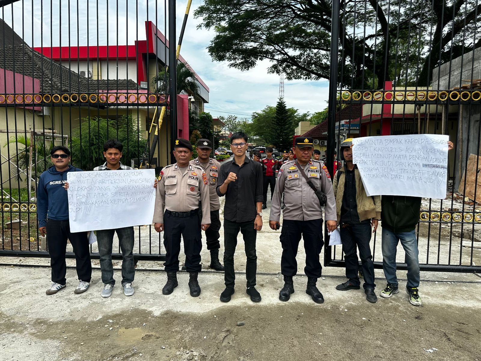 IMG-20260511-WA0042 Dinilai Gagal Berantas Judi, ALMA-SU Desak Kapolda Sumut Evaluasi Kapolres Asahan, Deempatbelas.com