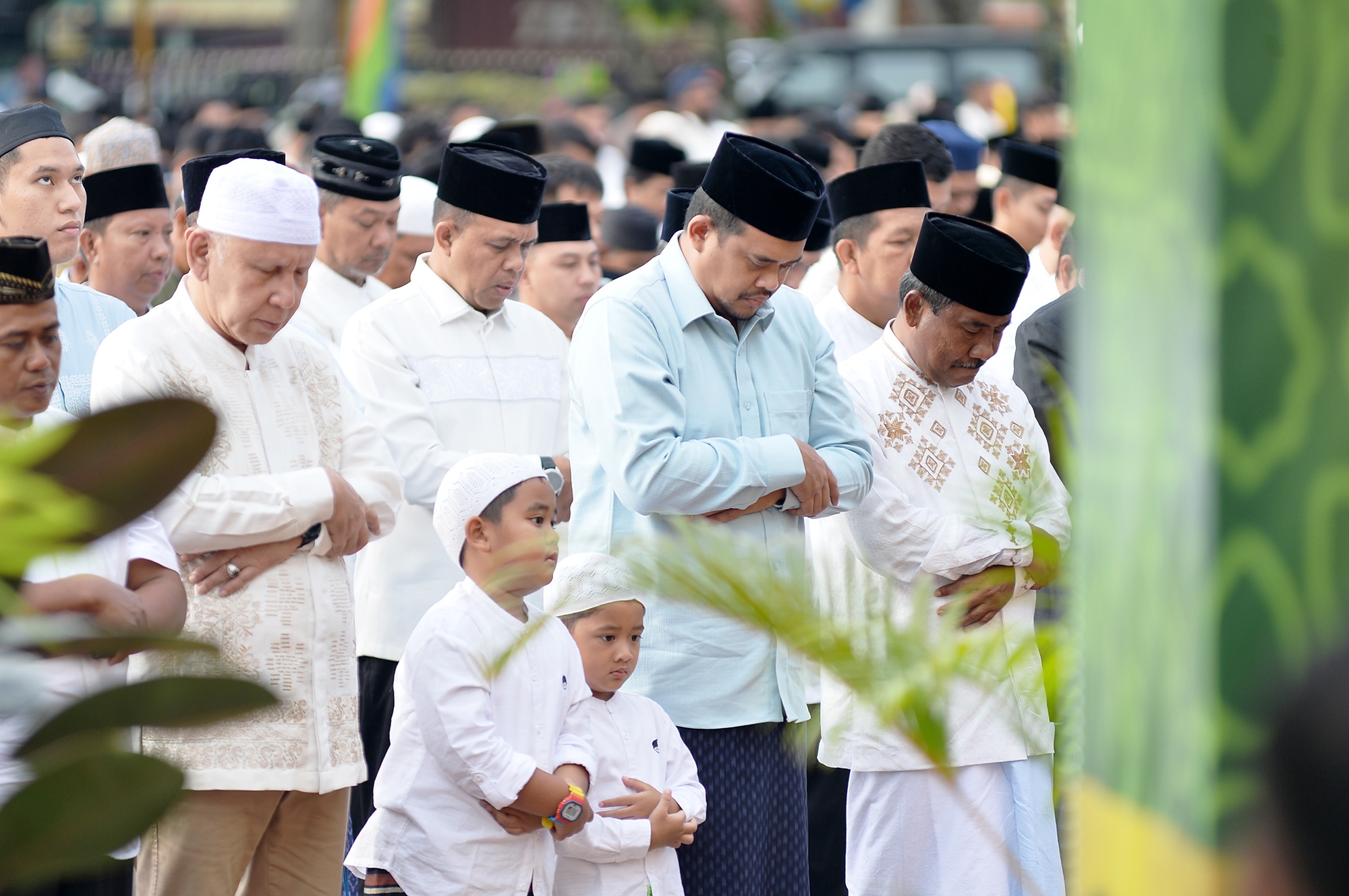 SAVE_20260529_212345 Bobby Nasution Sumbang 17 Sapi Kurban dengan Total Berat 11 Ton ke Masyarakat Secara Pribadi Tahun Ini, Deempatbelas.com