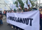 SAMPAIKAN PETISI KEPADA PRESIDEN, HAJI SURATMAN PIMPIN AKSI DAMAI DUKUNGAN MBG DILANJUTKAN SAMPAIKAN PETISI KEPADA PRESIDEN, HAJI SURATMAN PIMPIN AKSI DAMAI DUKUNGAN MBG DILANJUTKAN