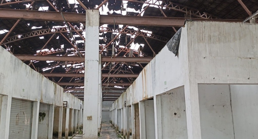 KONDISI MEMPRIHATINKAN, PASAR INDUK MINI MEDAN MARELAN DENGAN NILAI PULUHAN MILIAR TERBENGKALAI DAN RUSAK PARAH