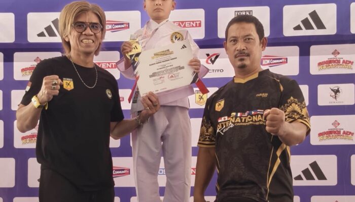 PANTANG PULANG SEBELUM MENANG, BOCAH MEDAN INI SABET EMAS DI AJANG KARATE INTERNASIONAL