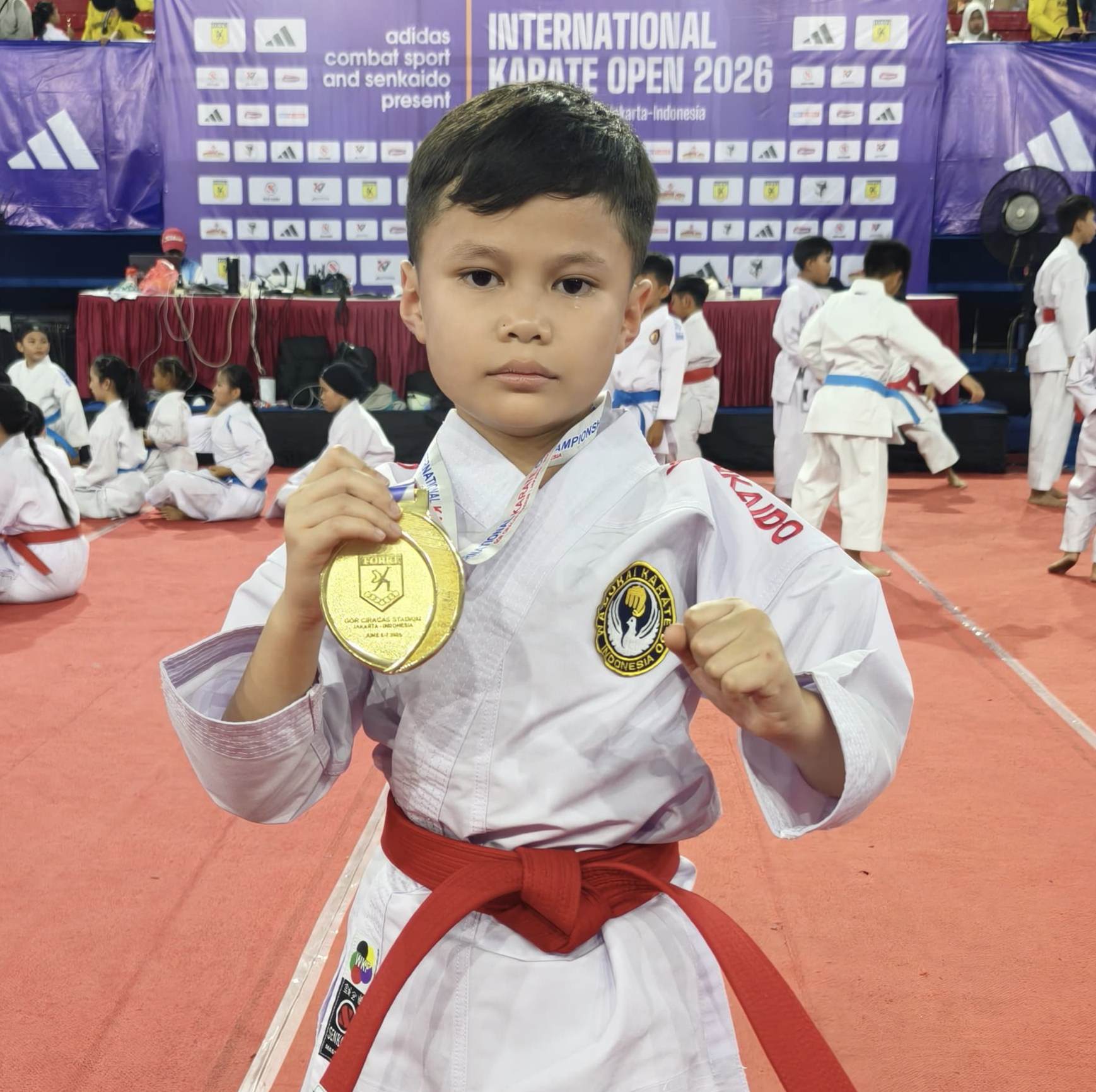 PANTANG PULANG SEBELUM MENANG, BOCAH MEDAN INI SABET EMAS DI AJANG KARATE INTERNASIONAL PANTANG PULANG SEBELUM MENANG, BOCAH MEDAN INI SABET EMAS DI AJANG KARATE INTERNASIONAL