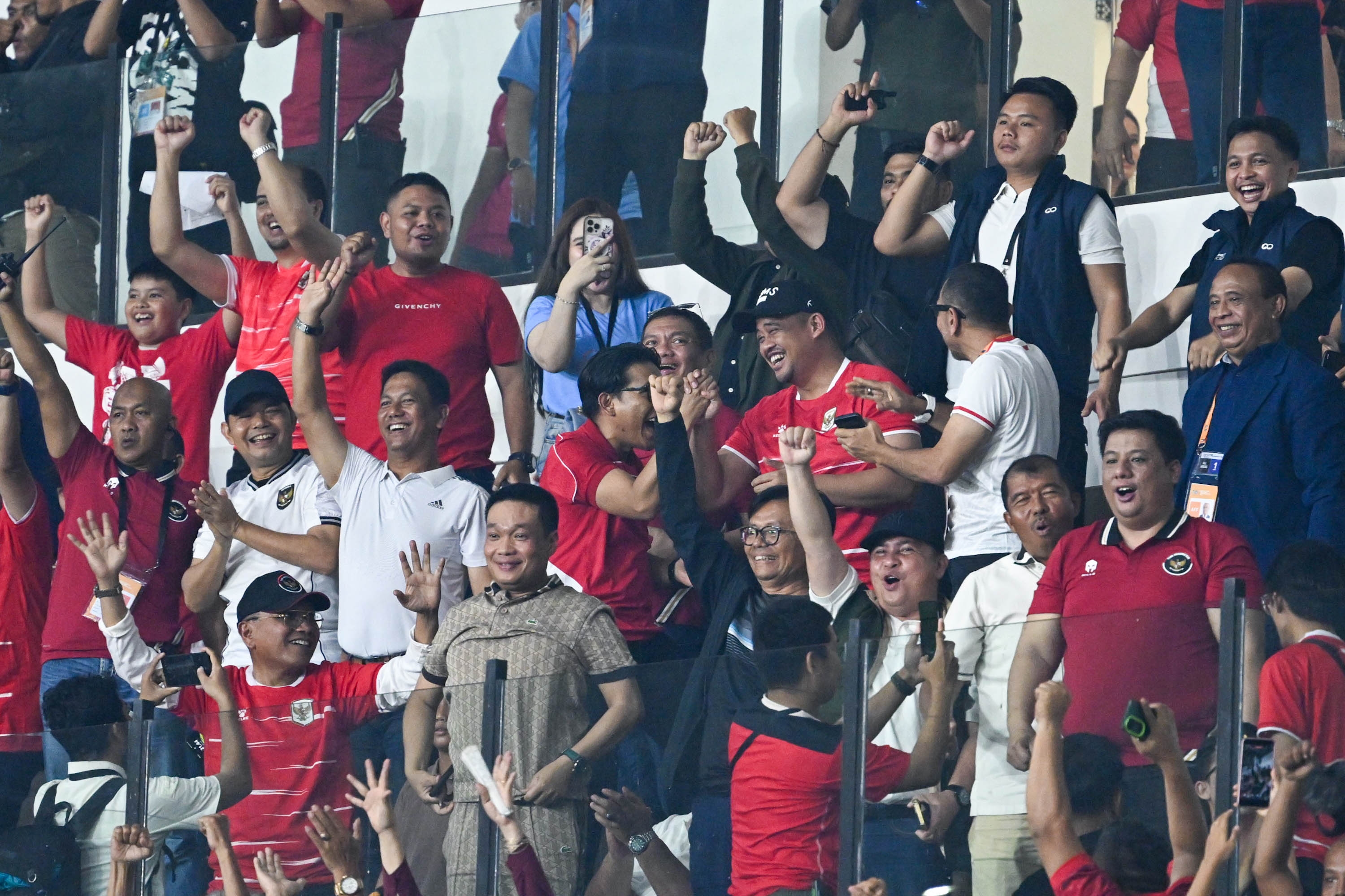 SAVE_20260602_213205 Bobby Nasution Apresiasi Kemenangan Meyakinkan Timnas U19 atas Myanmar, Atmosfer Stadion Sumut Dinilai Jadi Kekuatan Tambahan, Deempatbelas.com