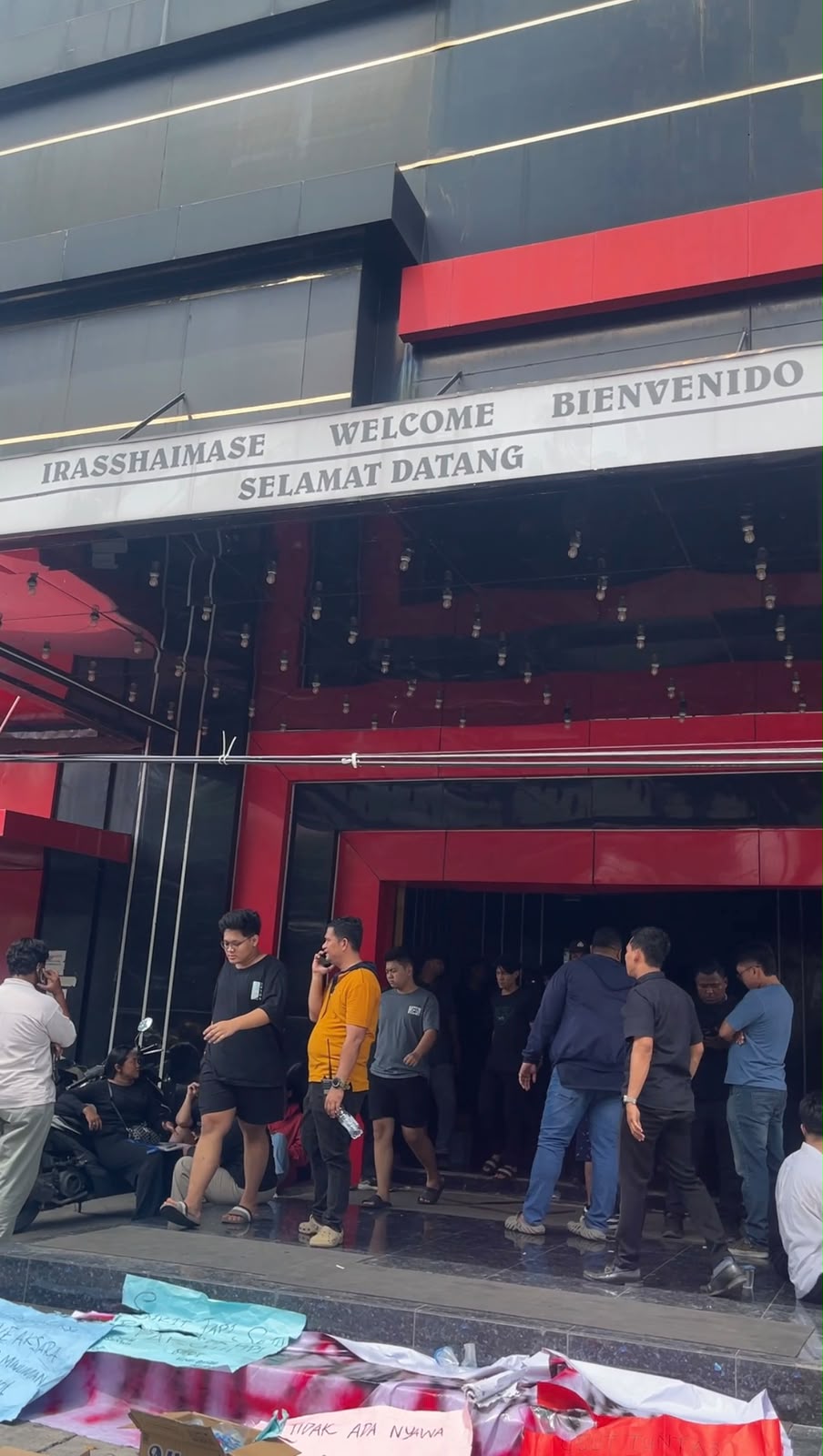 HIVE BILLIARD AKSARA DIKEPUNG PYBH, SOROTI DUGAAN PELANGGARAN IZIN HINGGA ISU NARKOBA
