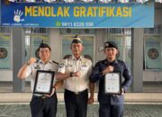 SEMANGAT MENGABDI, SEMANGAT BERPRESTASI: LAPAS KELAS I MEDAN BERIKAN PENGHARGAAN KEPADA PEGAWAI TELADAN DAN BERPRESTASI SEMANGAT MENGABDI, SEMANGAT BERPRESTASI: LAPAS KELAS I MEDAN BERIKAN PENGHARGAAN KEPADA PEGAWAI TELADAN DAN BERPRESTASI