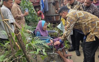 BOBBY NASUTION BANGUN KEMBALI RUMAH KORBAN PUTING BELIUNG DI MEDAN JOHOR
