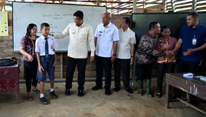 GUBERNUR BOBBY NASUTION WUJUDKAN IMPIAN SMPN 4 SITOLU ORI MILIKI GEDUNG PERMANEN