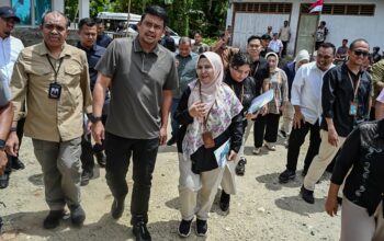 BOBBY NASUTION SIAPKAN BEASISWA PERKUAT SDM KESEHATAN KEPULAUAN NIAS