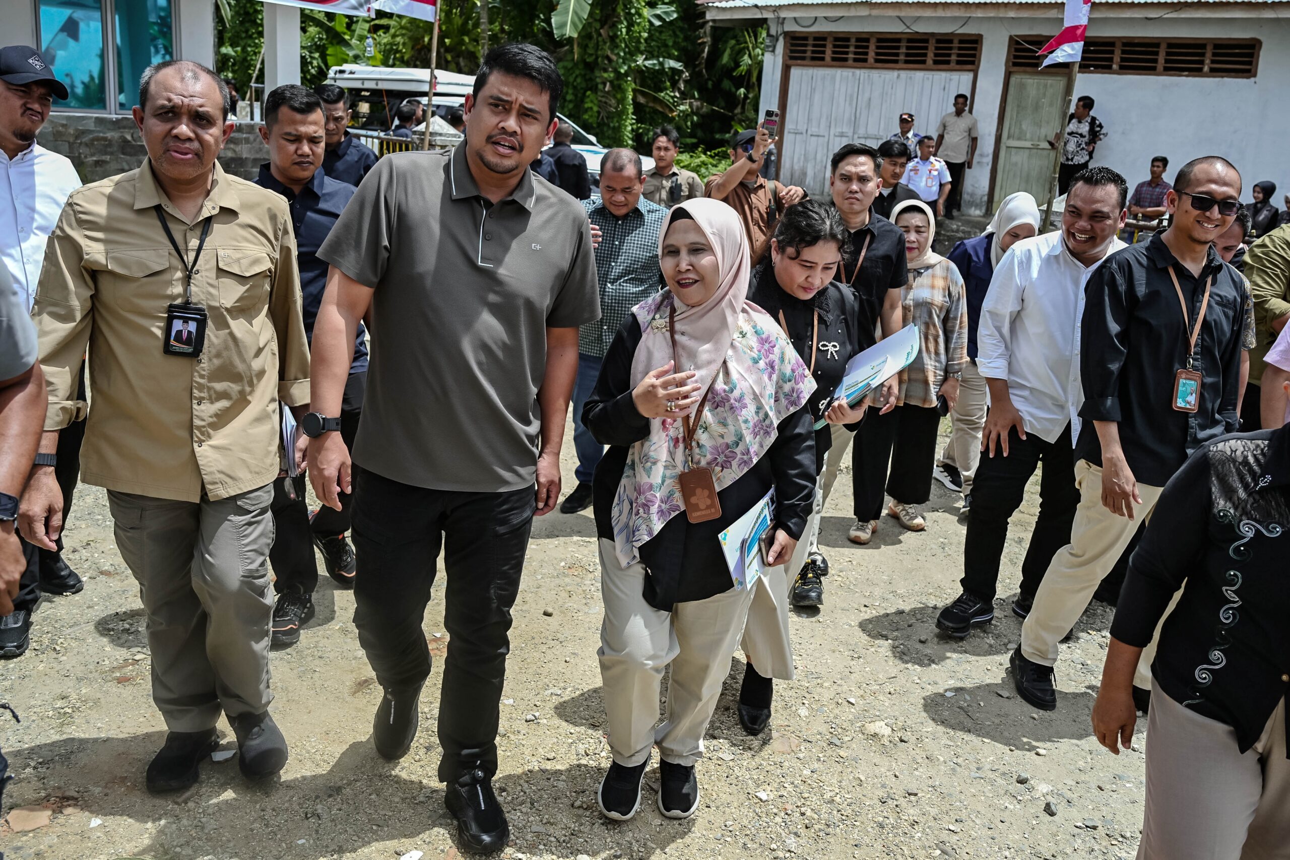 BOBBY NASUTION SIAPKAN BEASISWA PERKUAT SDM KESEHATAN KEPULAUAN NIAS BOBBY NASUTION SIAPKAN BEASISWA PERKUAT SDM KESEHATAN KEPULAUAN NIAS