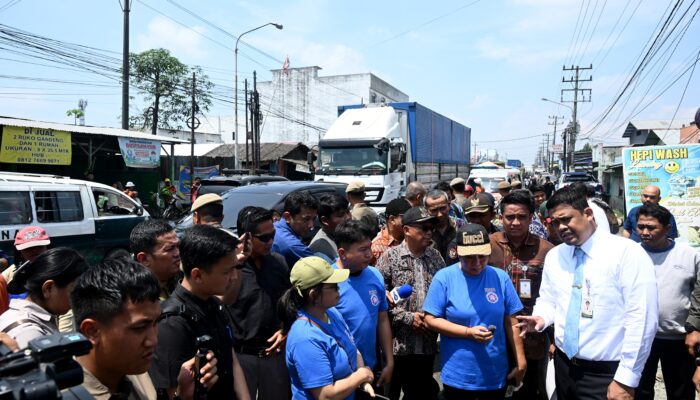KABAR GEMBIRA WARGA MARELAN DAN SEKITARNYA, BOBBY NASUTION PASTIKAN JALAN HELVETIA PASAR 9 DIPERBAIKI AGUSTUS