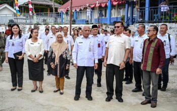 WAGUB SURYA UNGKAP ALASAN KEPULAUAN NIAS JADI PRIORITAS PROGRAM BERSEKOLAH GRATIS WAGUB SURYA UNGKAP ALASAN KEPULAUAN NIAS JADI PRIORITAS PROGRAM BERSEKOLAH GRATIS