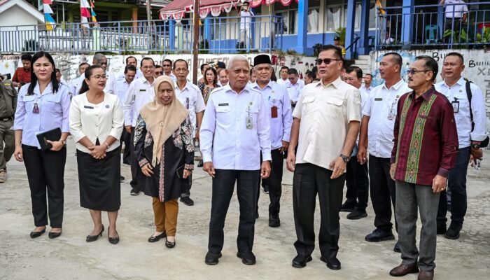 WAGUB SURYA UNGKAP ALASAN KEPULAUAN NIAS JADI PRIORITAS PROGRAM BERSEKOLAH GRATIS