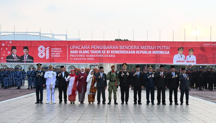 PIMPIN UPACARA PENURUNAN BENDERA, WAGUB SURYA GAUNGKAN SEMANGAT KOLABORASI UNTUK PERCEPAT PEMBANGUNAN SUMUT