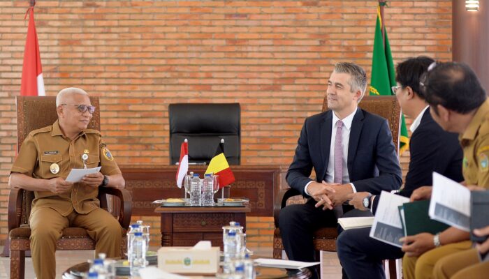 WAGUB SURYA TAWARKAN POTENSI INVESTASI SUMUT KEPADA DUTA BESAR BELGIA