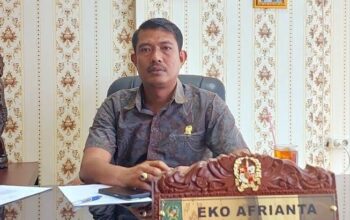 BANTAH TUDUHAN VIDEO VIRAL, ANGGOTA DPRD MEDAN EAS TEGASKAN PERISTIWA LAMA DAN BUKAN VAPE NARKOTIKA BANTAH TUDUHAN VIDEO VIRAL, ANGGOTA DPRD MEDAN EAS TEGASKAN PERISTIWA LAMA DAN BUKAN VAPE NARKOTIKA