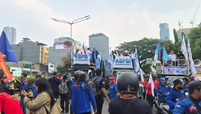 JAKARTA BERGELOMBANG! PULUHAN RIBU BURUH KSPSI AGN BERGERAK, KAWAL REGULASI PERLINDUNGAN PEKERJA