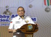ANDRE ROSIADE PUJI BOBBY NASUTION: GUBERNUR YANG BEKERJA KERAS!