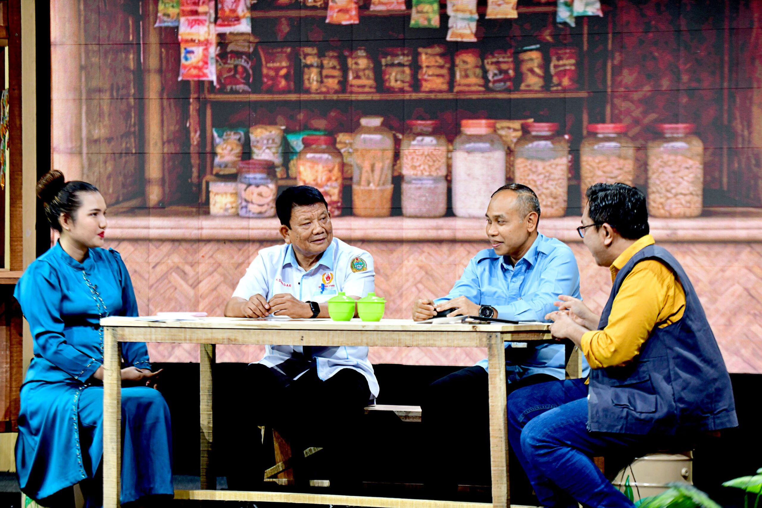 PEMPROV SUMUT-KONI PERKUAT KOLABORASI SUKSESKAN PORPROVSU XII 2026 PEMPROV SUMUT-KONI PERKUAT KOLABORASI SUKSESKAN PORPROVSU XII 2026