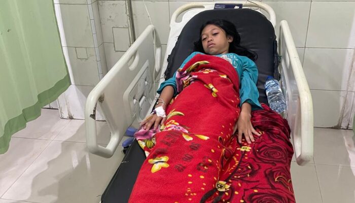 BELASAN SISWA SD NEGERI 060870 MEDAN DIDUGA KERACUNAN USAI MINUM SUSU MBG, DILARIKAN KE RUMAH SAKIT