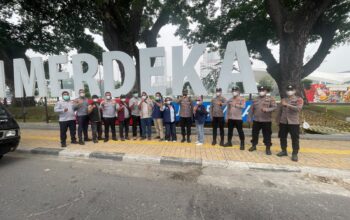 DPN, ORI, DAN GPIM SUMUT BAGIKAN MASKER KEPADA MASYARAKAT DI PUSAT KOTA MEDAN