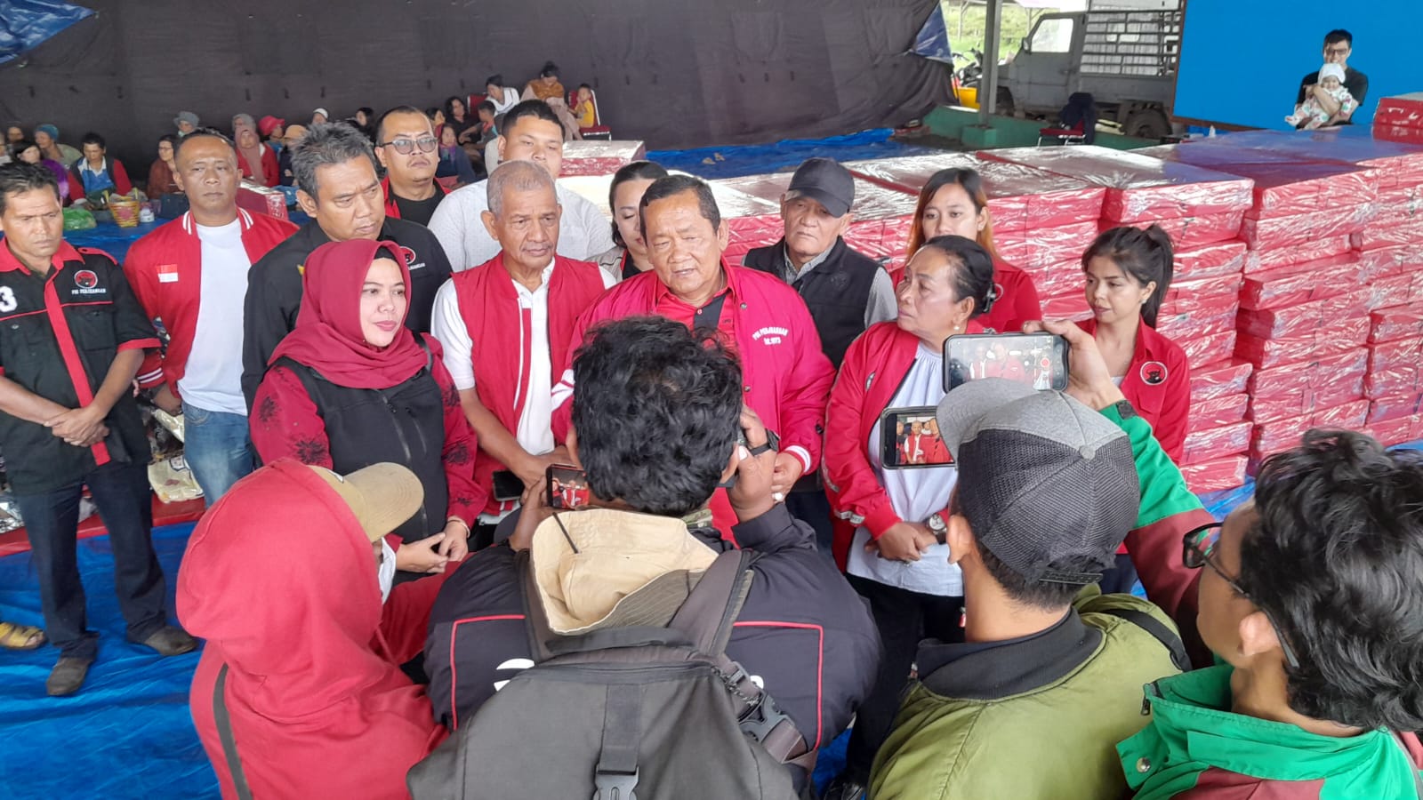 SEBULAN TUNTUTAN KOMPENSASI MBG DI KARO, PDI PERJUANGAN TERUS KAWAL HAK SISWA SEBULAN TUNTUTAN KOMPENSASI MBG DI KARO, PDI PERJUANGAN TERUS KAWAL HAK SISWA