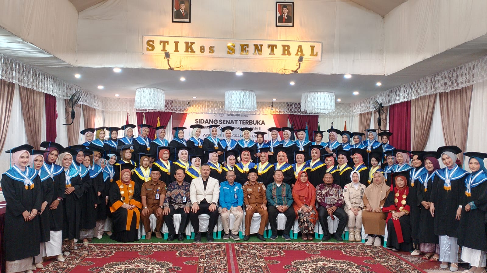 STIKES SENTRAL WISUDA 56 MAHASISWA, DIII KEBIDANAN RAIH KELULUSAN UJI KOMPETENSI NASIONAL 100 PERSEN STIKES SENTRAL WISUDA 56 MAHASISWA, DIII KEBIDANAN RAIH KELULUSAN UJI KOMPETENSI NASIONAL 100 PERSEN