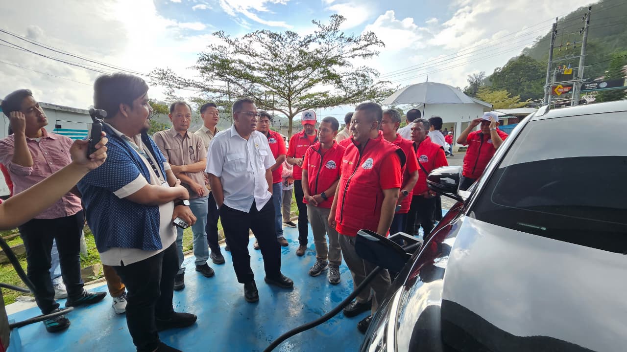 SP PLN SUMUT BERSAMA MENTERI LH GAUNGKAN KENDARAAN LISTRIK DAN PELESTARIAN DANAU TOBA SP PLN SUMUT BERSAMA MENTERI LH GAUNGKAN KENDARAAN LISTRIK DAN PELESTARIAN DANAU TOBA