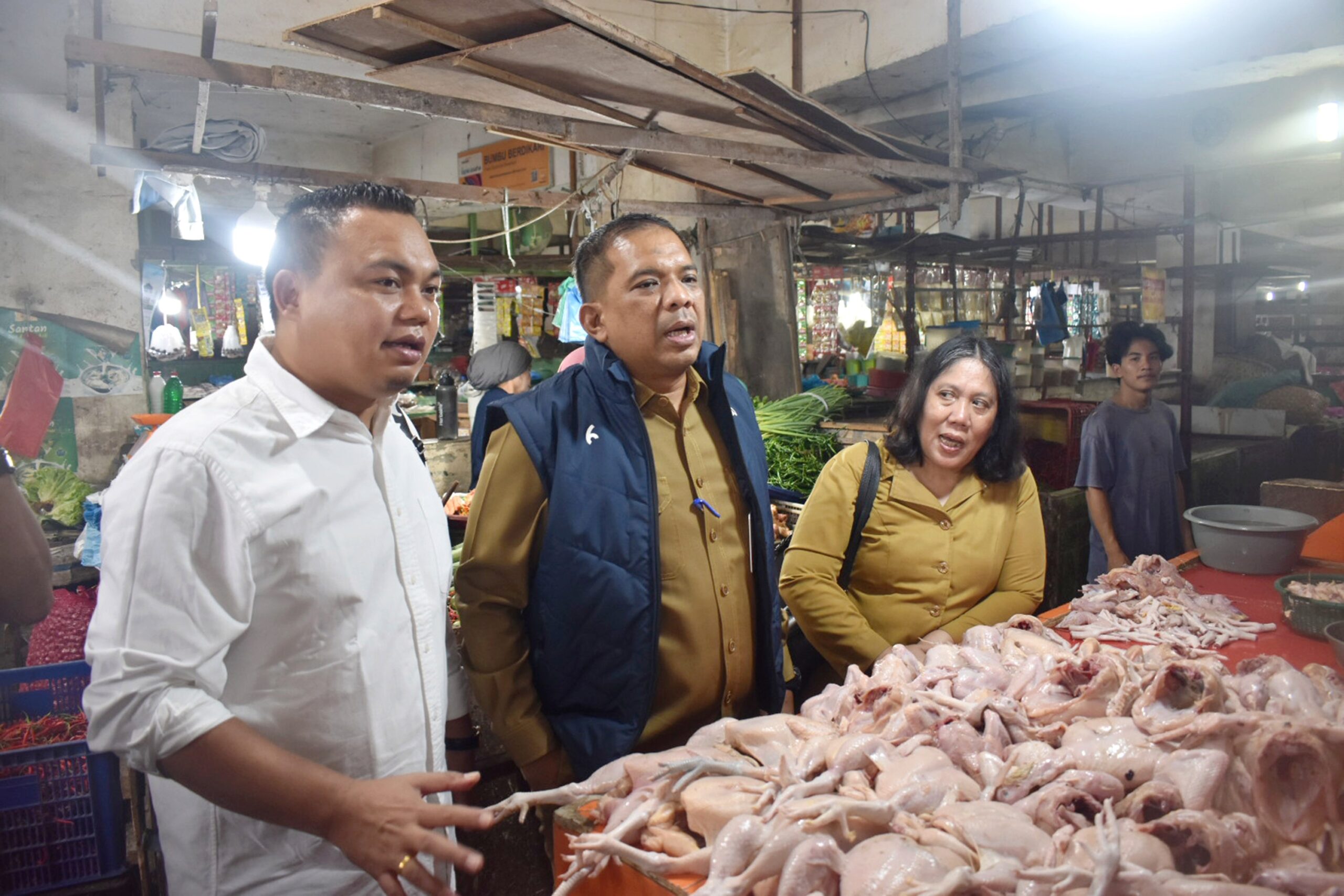 TINDAKLANJUTI ARAHAN GUBERNUR BOBBY NASUTION, INTERVENSI TPID SUMUT TEKAN HARGA CABAI MERAH JADI RP55.000, AYAM POTONG RP35.000/KG TINDAKLANJUTI ARAHAN GUBERNUR BOBBY NASUTION, INTERVENSI TPID SUMUT TEKAN HARGA CABAI MERAH JADI RP55.000, AYAM POTONG RP35.000/KG